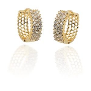 Brinco argola click com a frente toda cravejada de zirconias em colmeia